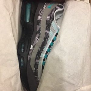 Atmos jade Air max 95s “We Love Nike”